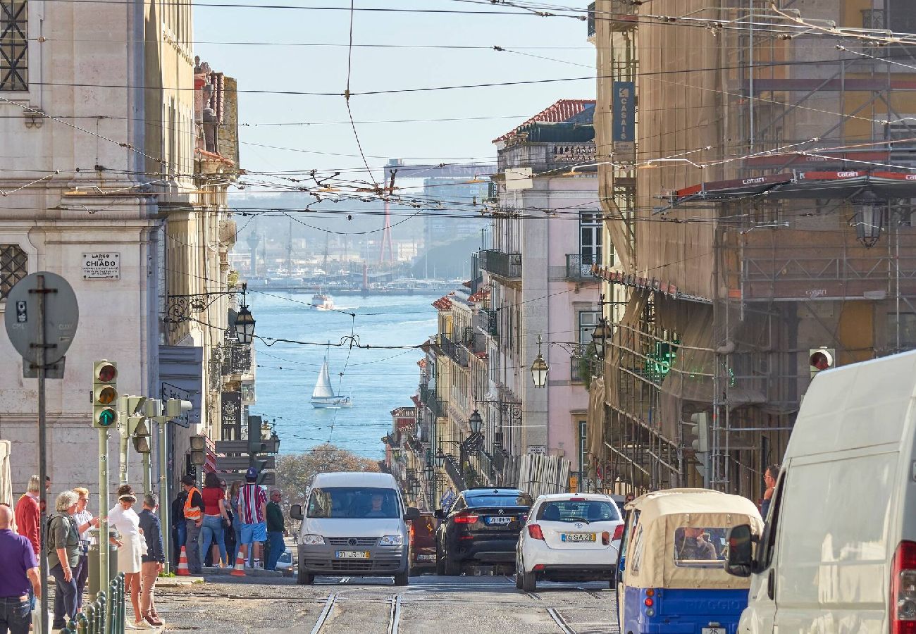 Apartamento em Lisboa - Wonderful 3 Bedroom Apart in Chiado | Bairro Alto 