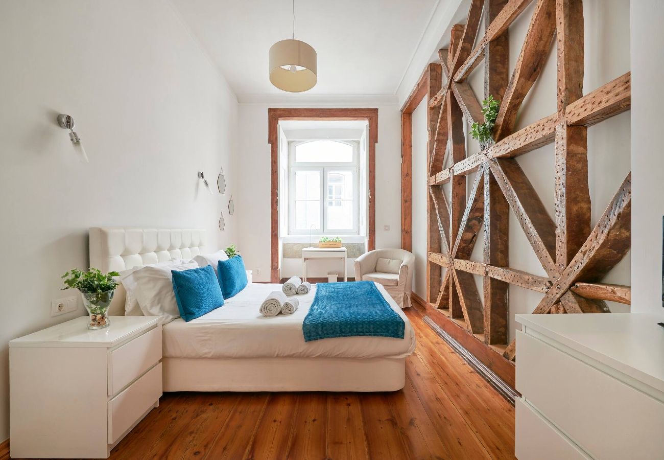 Apartment in Lisbon - Central 4 Bedroom Apartment Baixa-Chiado 