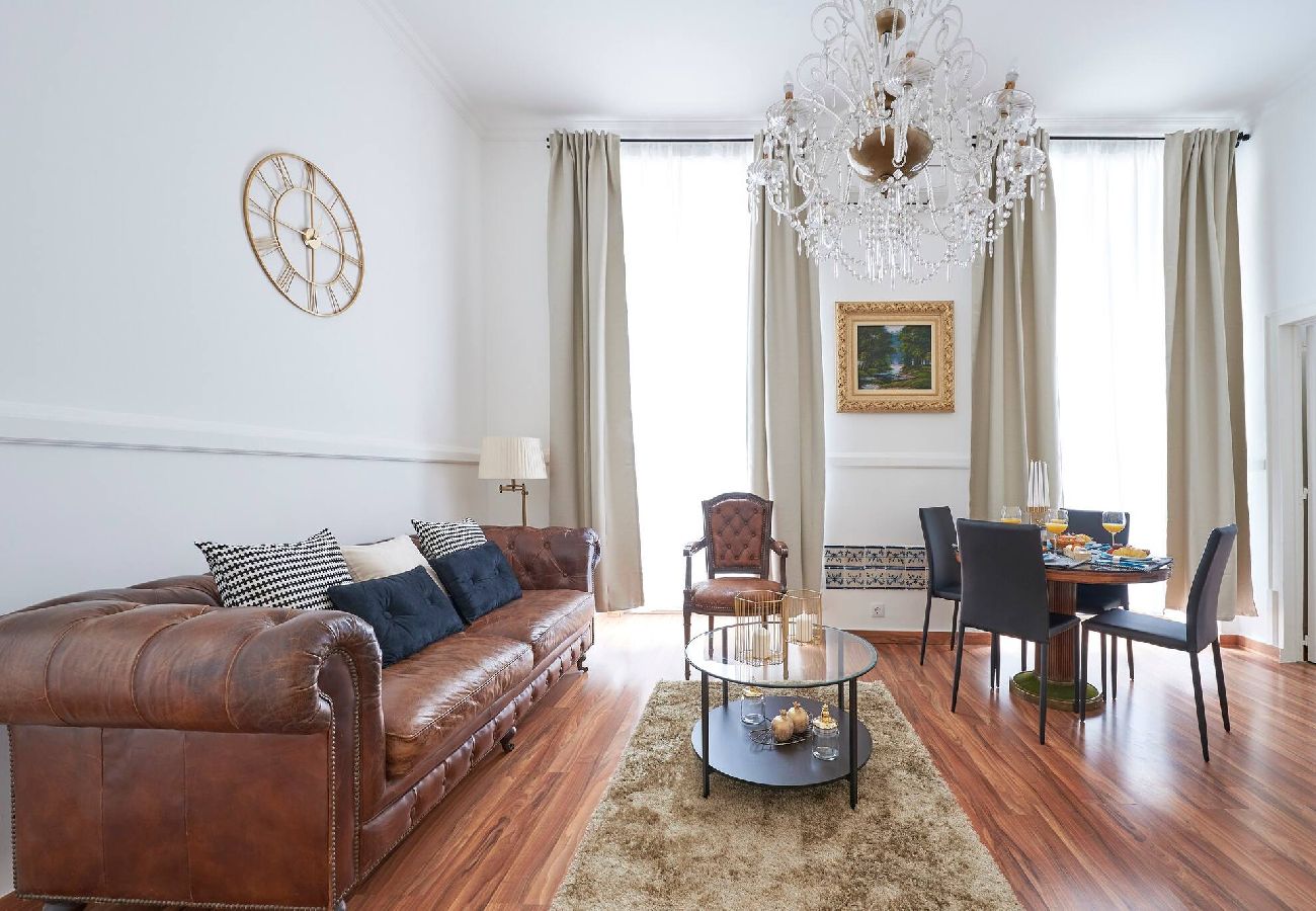 Apartment in Lisbon - Awsome 3 Bedroom Apartment Baixa-Chiado 