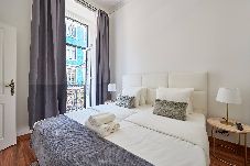 Apartment in Lisbon - Awsome 3 Bedroom Apartment Baixa-Chiado 